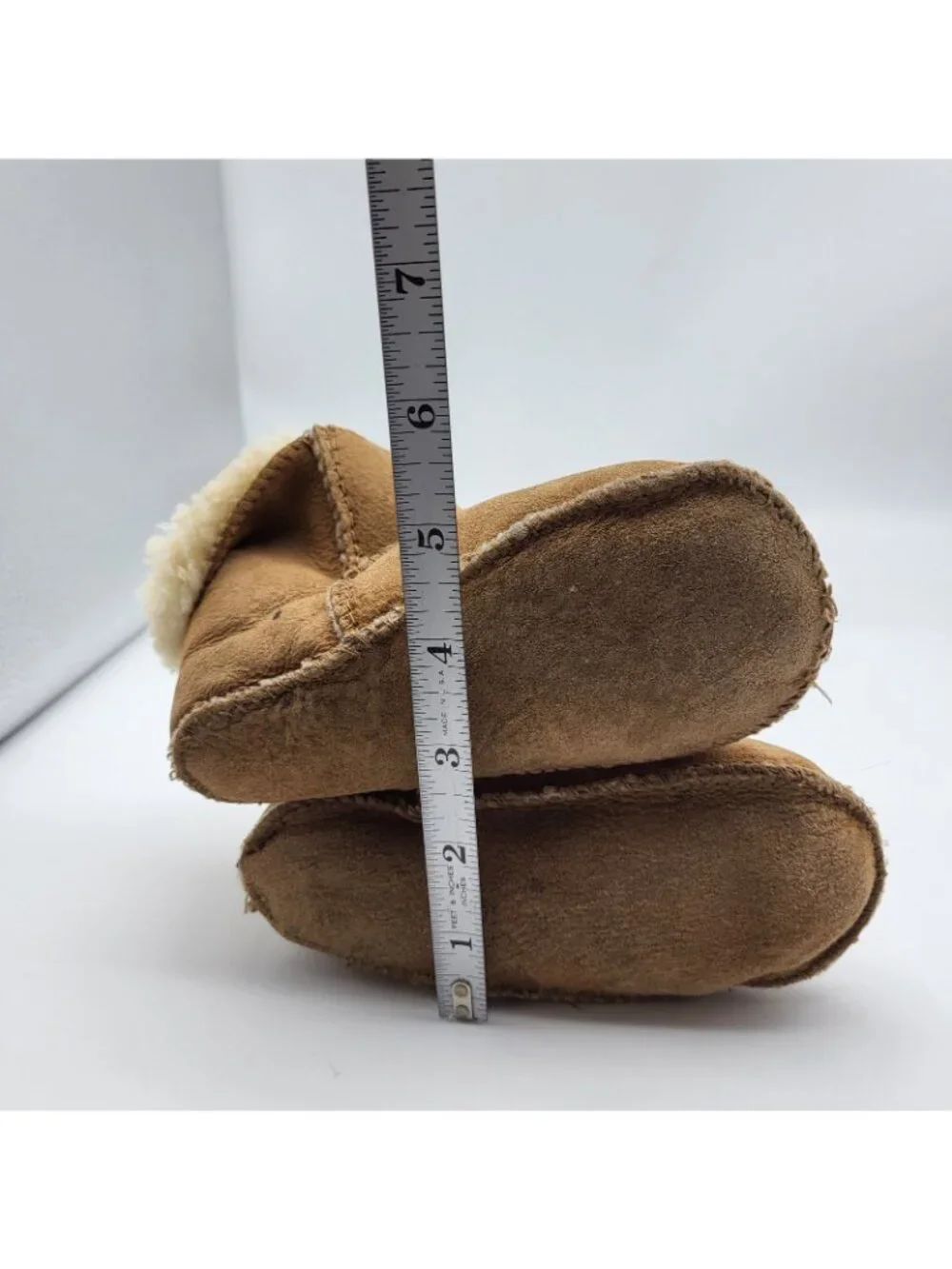 Ugg Baby Toddler Slippers Leather Sheepskin SZ L 1-2 Years Slip on